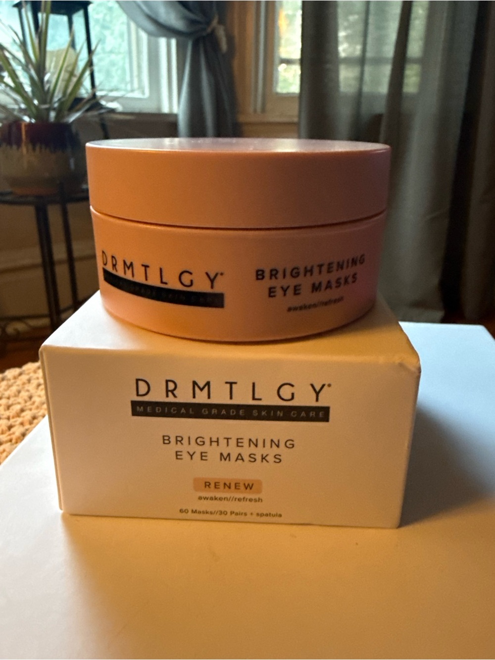 DRMTLGY Brightening Eye Masks — Pink Renewal Treatment